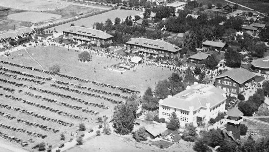 Picnic Day, 1939